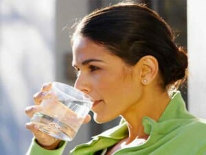 Combien d'eau et quel type d'eau devriez-vous boire