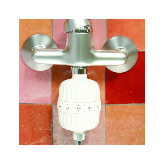2 douche-chlore Dangers du chlore dans votre douche
